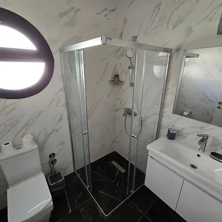 Luxurious 1-bedroom With Pool View At Caesar Perivolia tou Trikomou