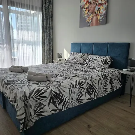 Luxurious 1-bedroom With Pool View At Caesar Apartment Perivolia tou Trikomou