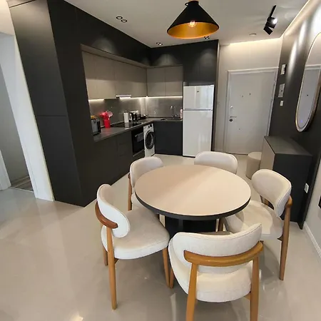 At Caesar A32-r39 Apartman