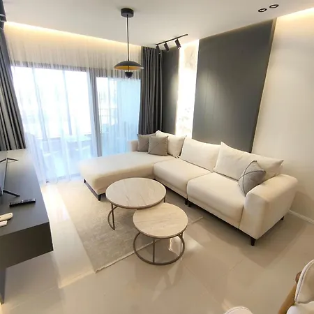 At Caesar A32-r39 Apartman